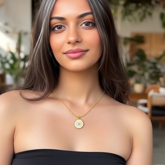 18K Gold Daisy Flower Pearl Pendant Necklace | Elegant Minimalist | Women 2026